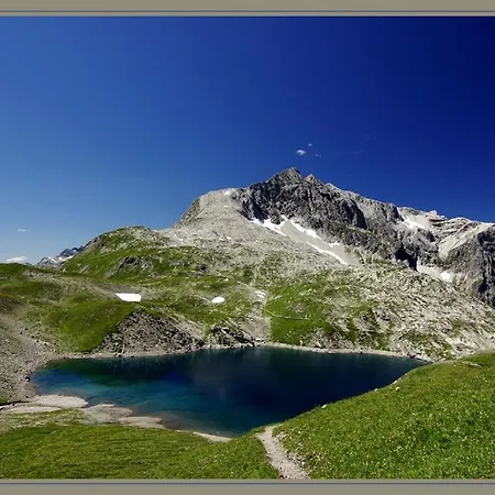 多丽丝公寓 公寓 *